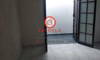 Imagem 4: Casa à venda em Jacareí-SP, bairro Parque Santo Antônio: 3 quartos, 2 banheiros, 116,40 m²