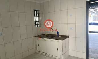 Imagem 4: Casa à venda em Jacareí-SP, Parque Califórnia: 3 quartos, 1 suíte, 1 sala, 1 banheiro, 3 v