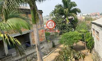 Imagem 3: Imperdível oportunidade: Casa à venda em Jacareí-SP, no bairro Bandeira Branca, com 2 quar