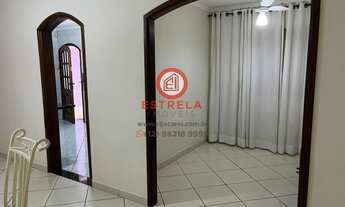 Imagem 6: Imperdível Residência à Venda em Jacareí-SP, Parque Califórnia: 3 Quartos, 1 Suíte, 2 Sala