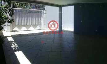 Imagem 2: Imóvel de luxo no Jardim América, Jacareí-SP: casa com 4 quartos, 1 suíte, 2 banheiros e 4