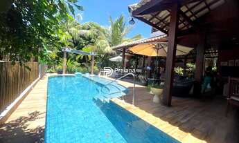 Imagem 2: Casa A VENDA EM Praia do Forte: 5 quartos, 5 suítes, 3 salas, 7 banheiros, 4 vagas, 380m²!