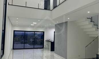 Imagem 3: Casa à venda em Santana de Parnaíba-SP, bairro Suru: 3 quartos, 3 suítes, 2 salas, 4 vagas