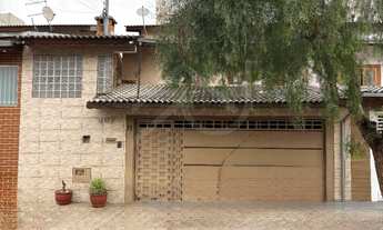 Imagem 2: Casa à venda em Cajamar-SP, bairro Portais (Polvilho): 3 quartos, 1 suíte, 2 salas, 2 vaga