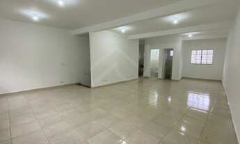 Imagem 6: Galpão Comercial para Locação em Cajamar-SP, Bairro Guaturinho: 1 Sala, 4 Banheiros, 2 Vag