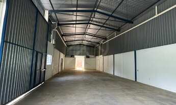 Imagem 4: Galpão Industrial para Locação em Cajamar-SP, no Bairro Jordanésia com 2 Banheiros e 350m²