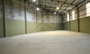 Imagem 3: Galpão Comercial para Locação em Cajamar-SP, Bairro Guaturinho: 1 Sala, 4 Banheiros, 2 Vag