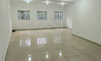 Imagem 7: Galpão Comercial para Locação em Cajamar-SP, Bairro Guaturinho: 1 Sala, 4 Banheiros, 2 Vag