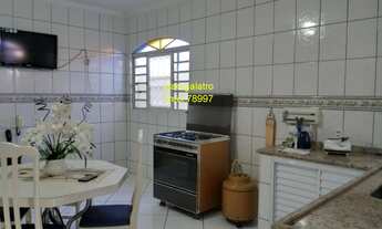 Imagem 3: Casa à venda em Sorocaba-SP, na Vila Carvalho: 3 quartos, 1 suíte, 2 salas, 2 banheiros, 3