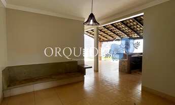 Imagem 3: Casa comercial para locação em Rio Verde-GO, bairro Solar Campestre: 4 quartos, 1 suíte, 2