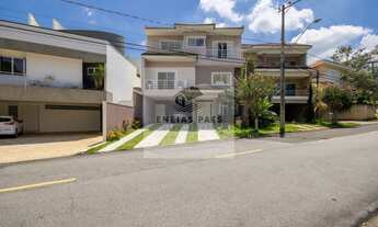 Imagem: Casa de alto padrão no condomínio Village