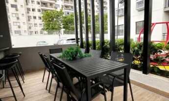 Imagem 2: Living Sunset, Barra Olimpica, otimo apartemento, semi mobiliado