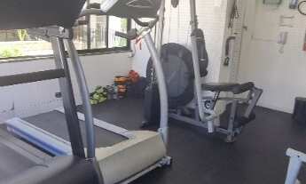 Imagem 3: Barra da Tijuca, 2 quartos + dependencia, pe na areia, mobiliado, lazer completo