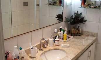 Imagem 7: Barra da Tijuca, 2 quartos + dependencia, andar alto, sol da manha, linda vista mar, lagoa