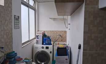 Imagem 2: Apartamento à venda na Taquara - RJ: 2 quartos, sala ampla, banheiro, vaga de garagem. Con