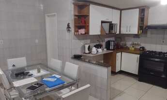 Imagem 6: Vendo Casa Duplex de 3 Quartos em Campo Grande - RJ 110m² de Área 5 Vagas - Agende sua V