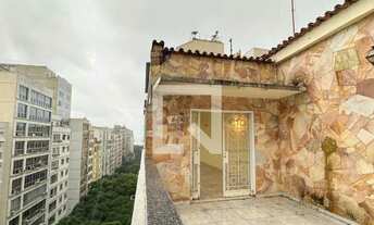Imagem 4: Cobertura em Copacabana - 4 quartos, 3 banheiros, 243m², 1 vaga de garagem. Próximo ao met