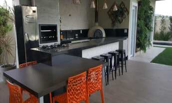 Imagem: Mansão triplex de 510m² construídos no