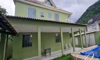 Imagem 2: Vargem Grande, excelente casa triplex, 5 quartos (2 suites sendo 1 no primeiro pav), amplo