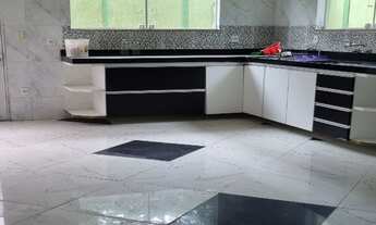 Imagem 7: Vargem Grande, excelente casa triplex, 5 quartos (2 suites sendo 1 no primeiro pav), amplo