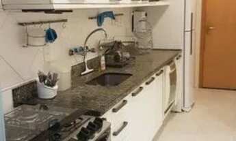 Imagem 2: Barra da Tijuca, Lucio Costa, pe na areia, apartamento 2 quartos (suite master com closet