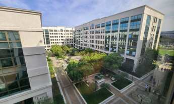 Imagem: Universe - empresarial coladinho ao Shopping