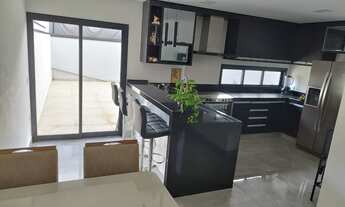 Imagem 6: Belíssimo sobrado no Vila Ytu A/T: 150M; A/C: 125m; 3 dormitórios com sacada, sendo uma s