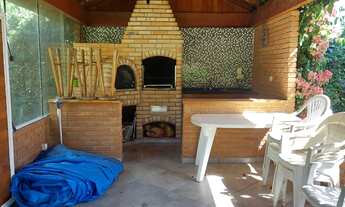 Imagem 5: Casa - Com 4 Suítes (2 com hidro e 1 suíte com closet), Lavabo, Sala de estar com lareira