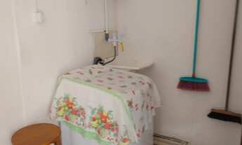 Imagem 4: Casa com 5 Kitnets, sendo 1 com Quarto, WC., Sala, Cozinha e A.S., e 4 Kitnets com Quarto