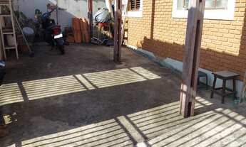 Imagem 2: Casa - 3 Dormitorios (sendo 1 suíte), WC. Social, Sala, Copa, Cozinha, A.S., Quintal, 3 va