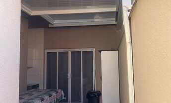 Imagem 6: Casa - 2 Dormitorios(1 suíte com planejado), WC. social, Sala pé direito 4mts., integrada