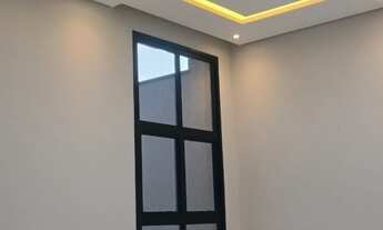 Imagem 6: Sala pé direito Alto 3,90 mts Cozinha com Cooktop Três dormitórios, uma suite cor AR CON