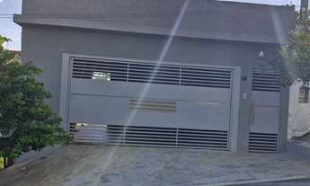 Imagem: 2 dormitórios, sala, cozinha, 1banheiro