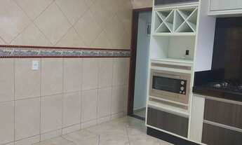 Imagem 7: Casa com 3 Dormitórios (sendo 1 Suíte com ar condicionado), WC. social, Sala, Cozinha pla