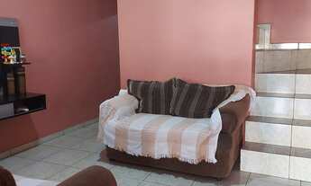 Imagem 4: Sobrado com 6 dormitorios, 3 WCs., Sala, Cozinha, A.S., Fogão à lenha, 2 Vagas de garagem