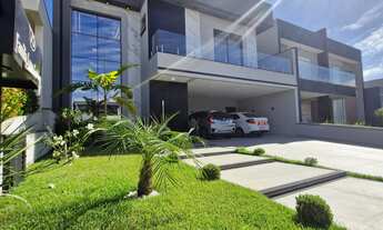 Imagem: Casa de alto padrão à venda em condomínio