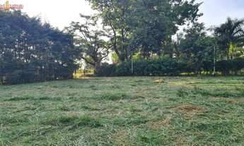 Imagem 3: Chácara - Em Condomínio com A/T. 7.200,00m² e A/C. 60,00m² 1 Dormitorio, WC. Social, Sala