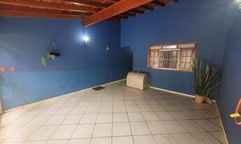 Imagem 2: Casa com 2 Dormitórios, WC. Social, Sala de Estar e de Jantar integradas, cozinha, Área go
