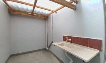 Imagem 6: Salão com 39,00m², WC., Cozinha e Depósito. Excelente localização, em frente ao Cato super