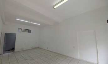 Imagem 4: Salão com 39,00m², WC., Cozinha e Depósito. Excelente localização, em frente ao Cato super