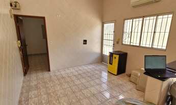 Imagem 6: Casa com 3 Dormitórios, WC. Social, Sala, Cozinha americana, Lavanderia, Despensa, WC e 5