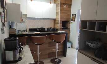 Imagem 4: Casa - Residencial ou Comercial, com 2 dormitorios, 2 WCs., Sala, cozinha com churrasqueir