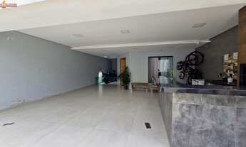 Imagem 4: Magnífica Casa à Venda em Indaiatuba-SP no Jardim dos Colibris: 4 Vagas de Garagem, 188,17