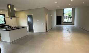 Imagem 3: Chácara em Indaiatuba. Com 3 suítes, piscina com spa e um amplo terreno de 1.000 m² com 29