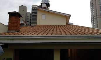 Imagem 2: Sobrado com 4 dormitórios, suíte com closet, quintal, churrasqueira, Cidade Nova, ao lado