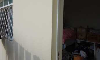 Imagem 3: Sobrado com 4 dormitórios, suíte com closet, quintal, churrasqueira, Cidade Nova, ao lado