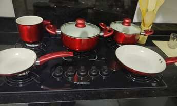 Imagem 3: Casa com 03 dormitórios sendo uma suíte, cozinha, lavanderia, wc social, garagem e sala