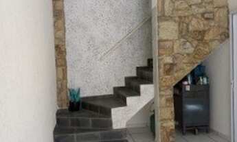 Imagem 5: SOBRADO - 2 Domts.(Sendo 1 Suíte), 1 WC. Social, Sala de Estar, Sala de Jantar, Cozinha, L