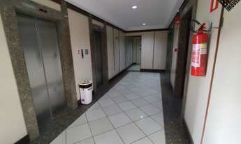 Imagem 2: Oportunidade Única: Sala Comercial à Venda no Candeal, Centro Médico Christian Barnard