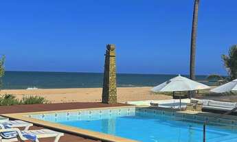 Imagem 4: Imperdível: Casa mobiliada para locação em Condominio Interlagos, 4 suítes, piscina, frent